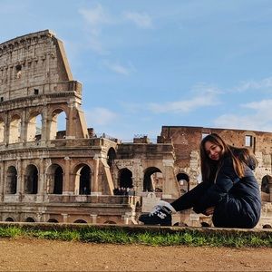 Meet your Posher, Courtney